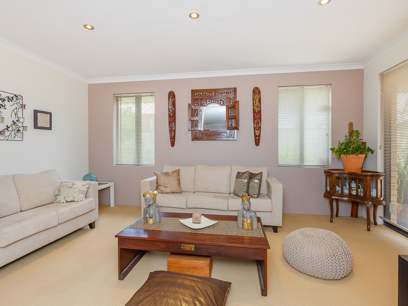 19 Araluen Crescent, Bertram WA 6167