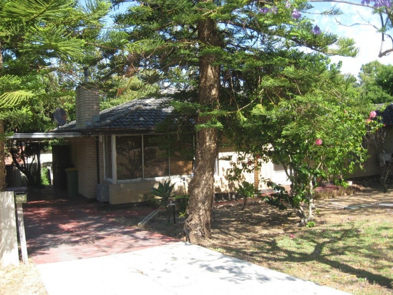 3 Peake Way, Medina WA 6167