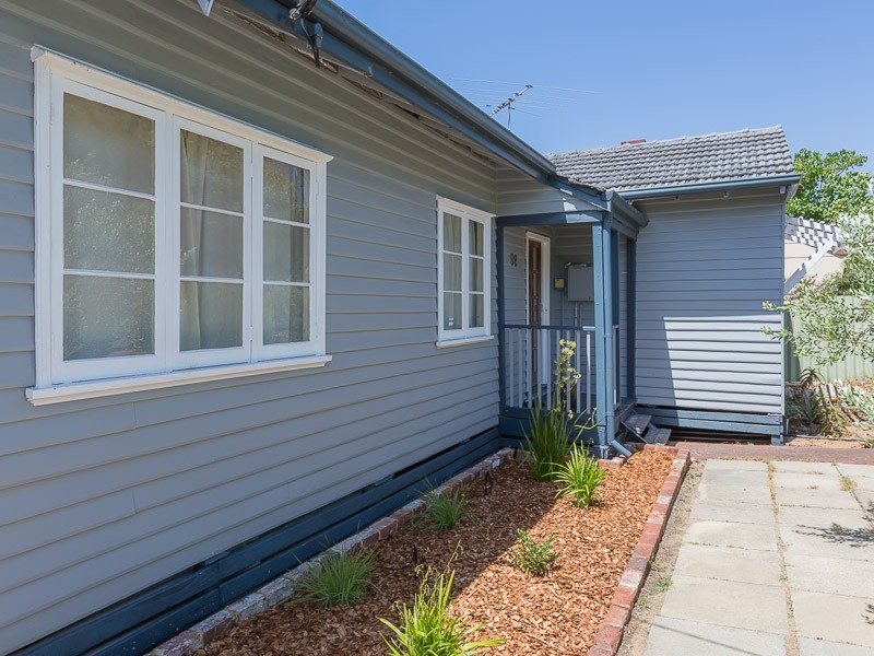 32 Hubbard Way, Medina WA 6167