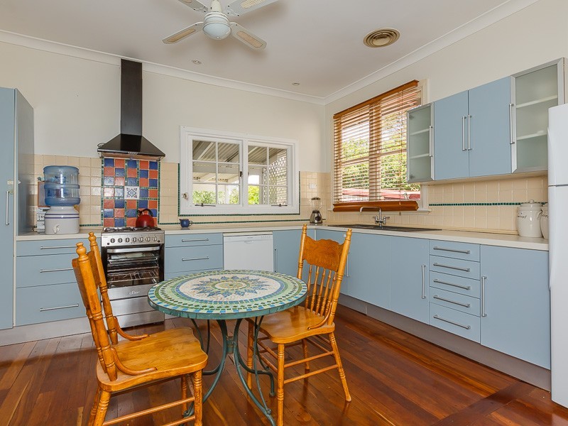 32 Hubbard Way, Medina WA 6167