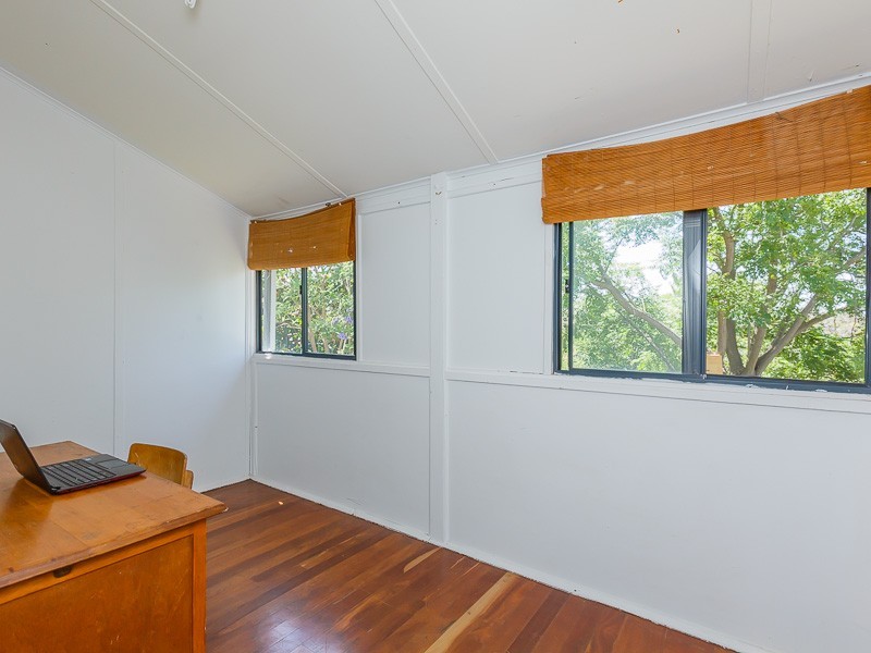 32 Hubbard Way, Medina WA 6167