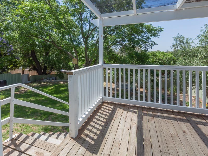 32 Hubbard Way, Medina WA 6167