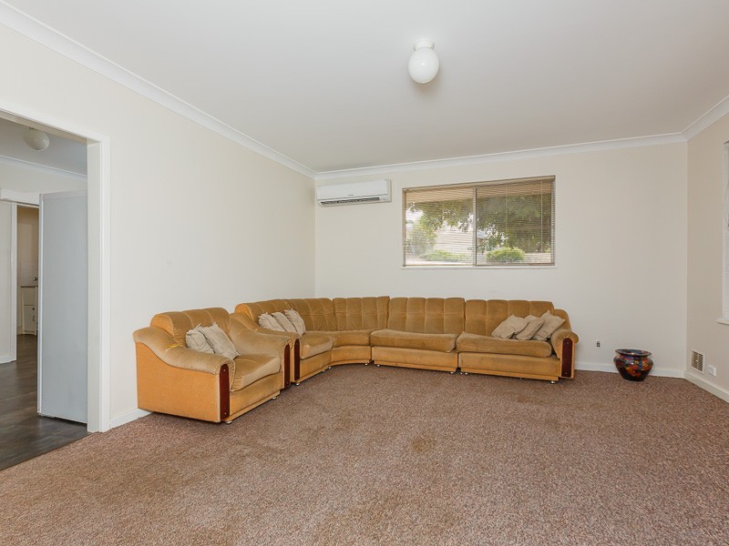 65 Christmas Avenue, Orelia WA 6167