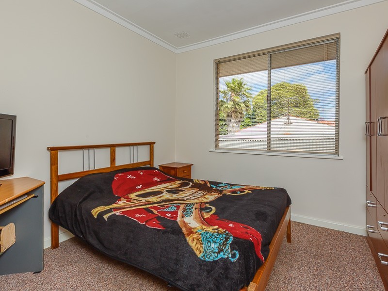 65 Christmas Avenue, Orelia WA 6167