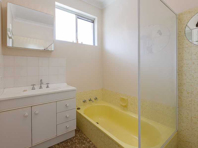 65 Christmas Avenue, Orelia WA 6167