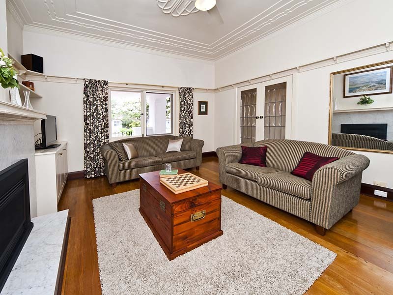 14 Carrington Street, Nedlands WA 6009