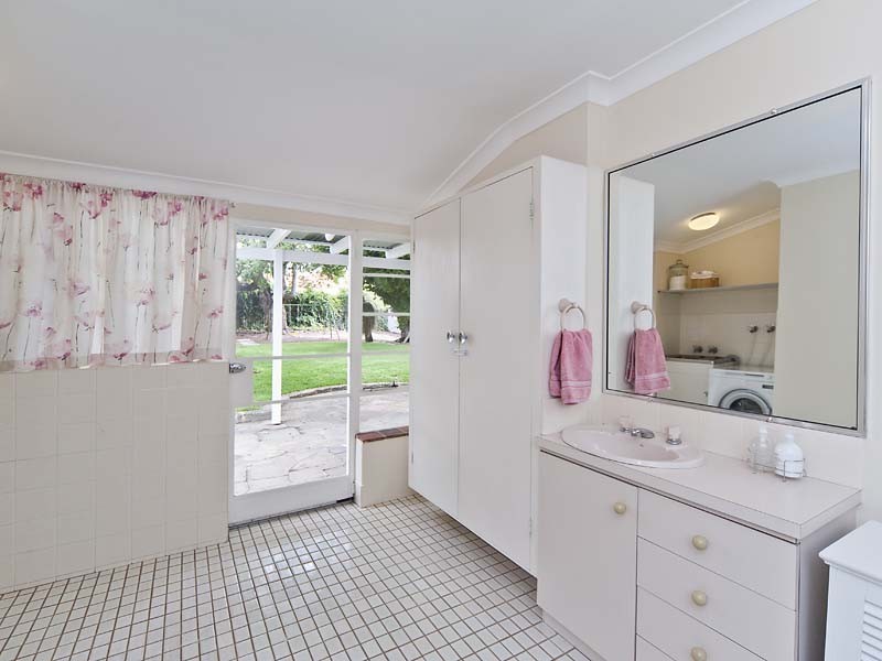 14 Carrington Street, Nedlands WA 6009