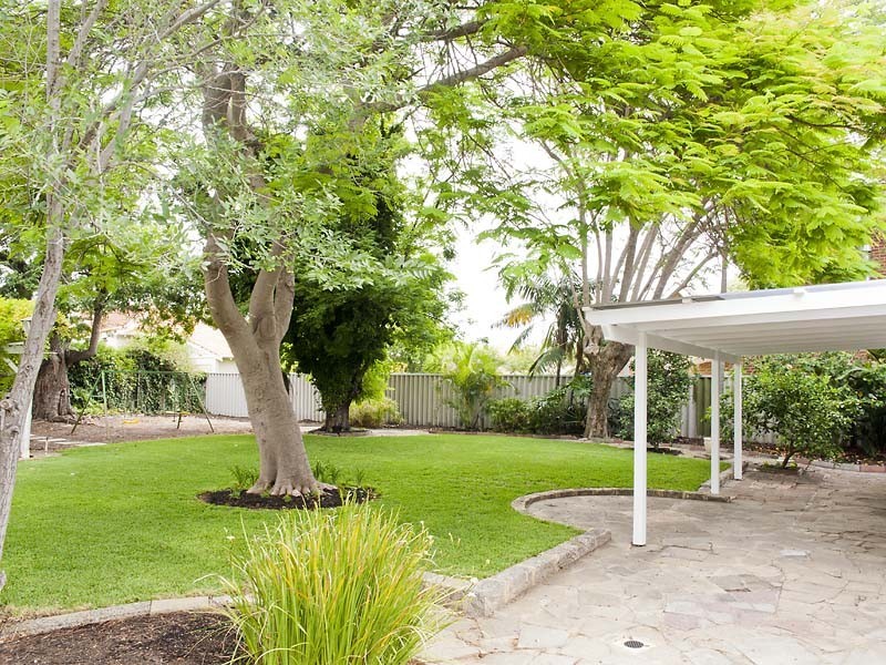 14 Carrington Street, Nedlands WA 6009