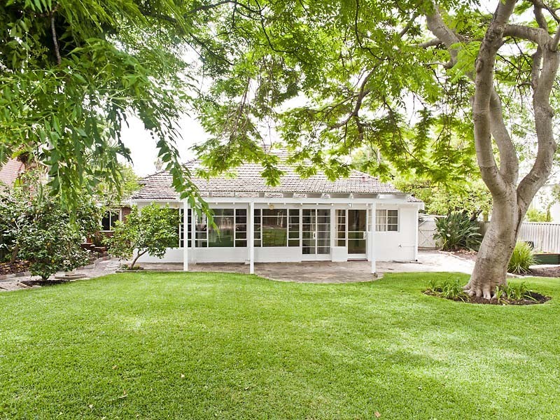 14 Carrington Street, Nedlands WA 6009