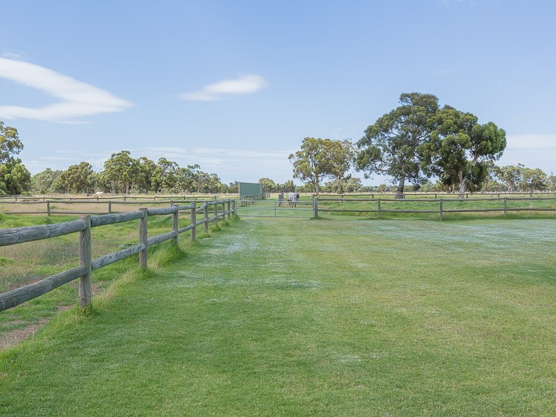 19 Randell Road, Mardella WA 6125