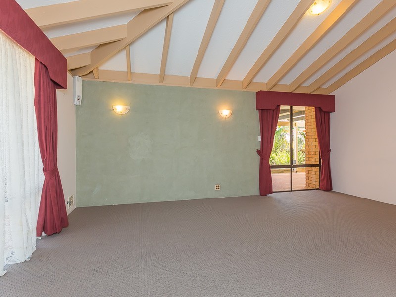 11 Brigadoon Place, Cooloongup WA 6168