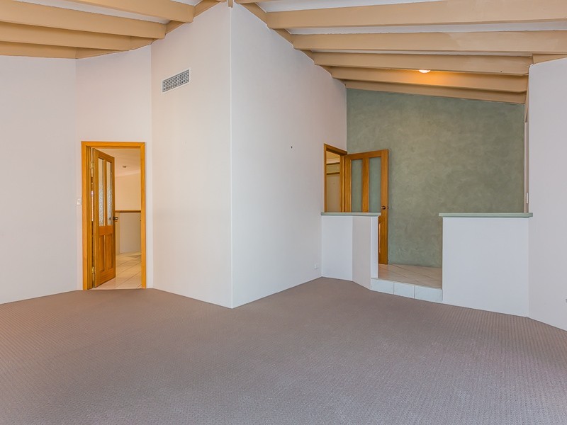 11 Brigadoon Place, Cooloongup WA 6168