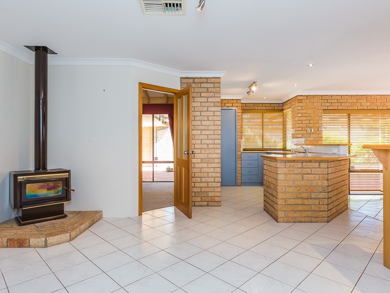 11 Brigadoon Place, Cooloongup WA 6168