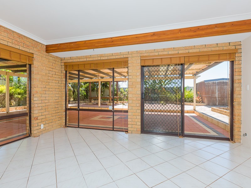 11 Brigadoon Place, Cooloongup WA 6168