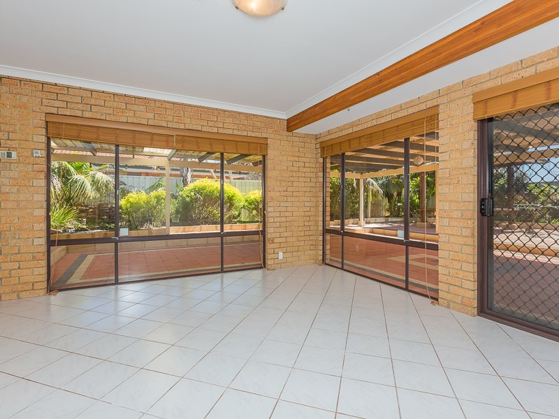 11 Brigadoon Place, Cooloongup WA 6168