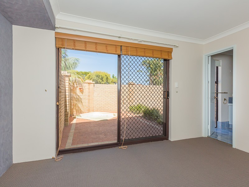 11 Brigadoon Place, Cooloongup WA 6168
