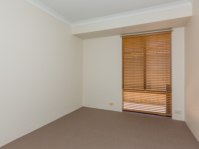 11 Brigadoon Place, Cooloongup WA 6168