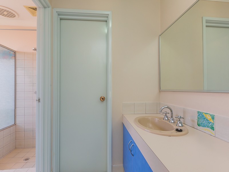 11 Brigadoon Place, Cooloongup WA 6168