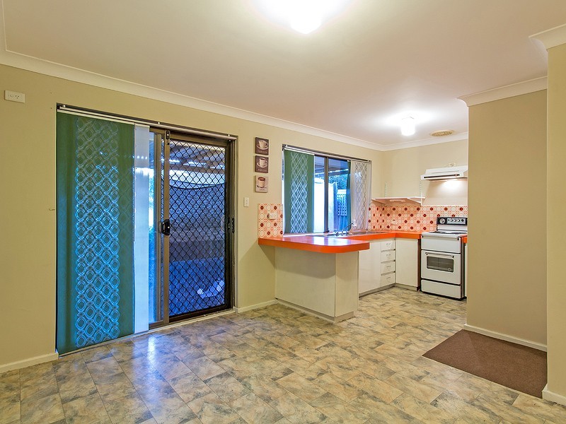 18 Kirkland Way, Parmelia WA 6167