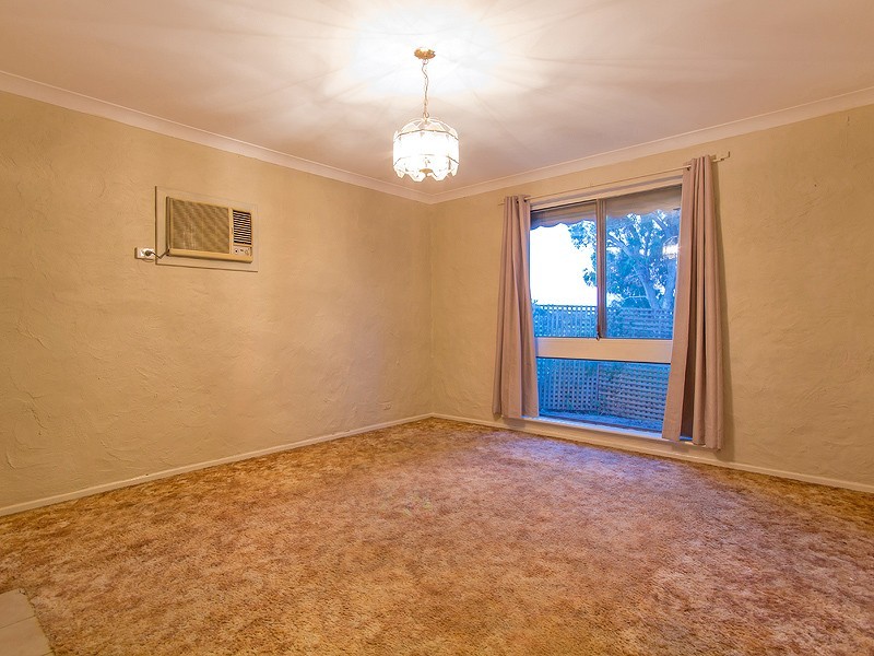 18 Kirkland Way, Parmelia WA 6167