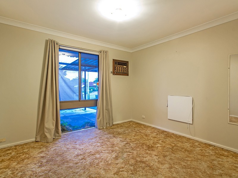 18 Kirkland Way, Parmelia WA 6167