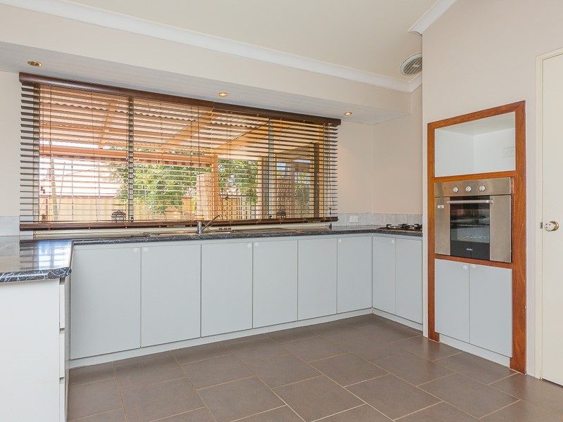 40 Brougham Crescent, Orelia WA 6167