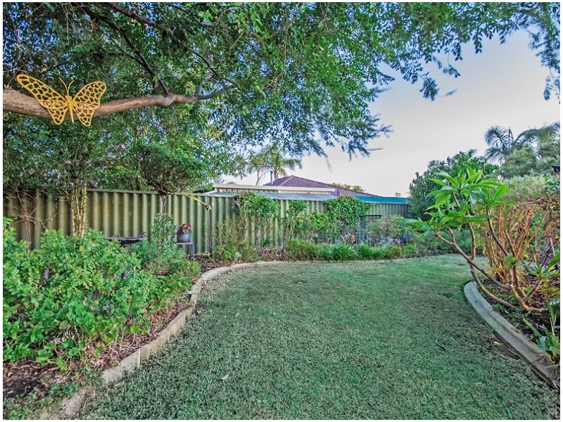 10 Bilya Gardens, Leda WA 6170
