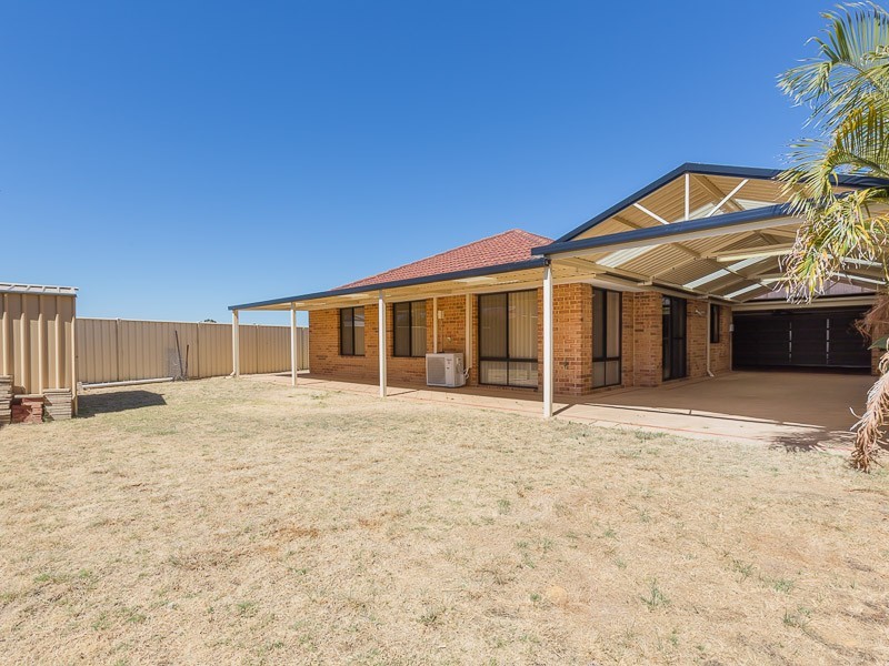 153 Sulphur Road, Orelia WA 6167