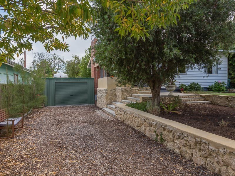 50 Clint Way, Calista WA 6167