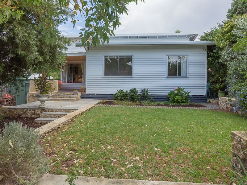 50 Clint Way, Calista WA 6167