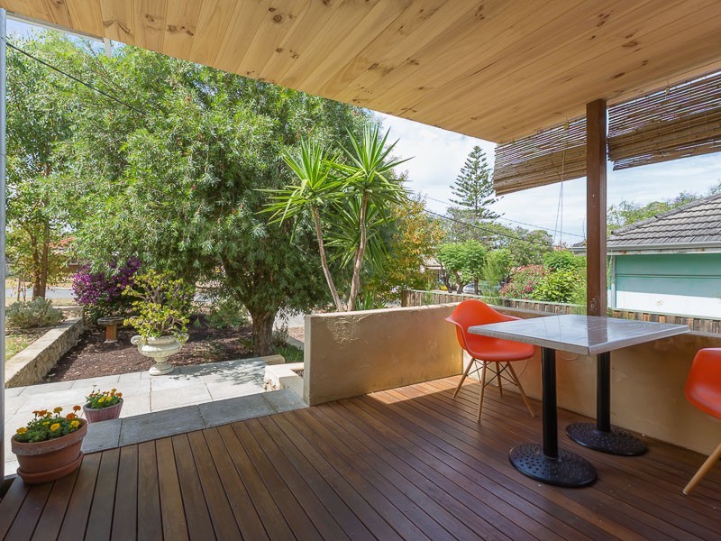 50 Clint Way, Calista WA 6167