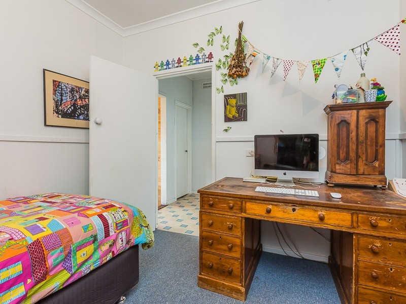 50 Clint Way, Calista WA 6167