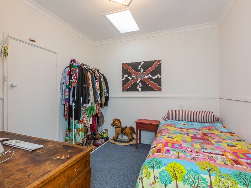 50 Clint Way, Calista WA 6167