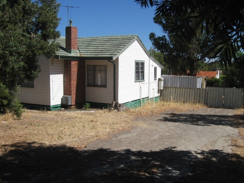 25 Kirkus Road, Medina WA 6167