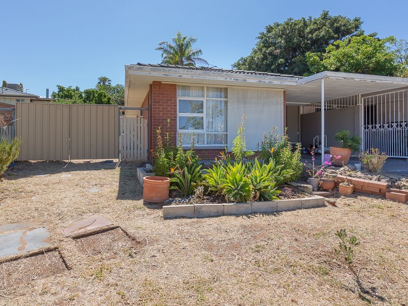 42A Littlemore Road, Orelia WA 6167