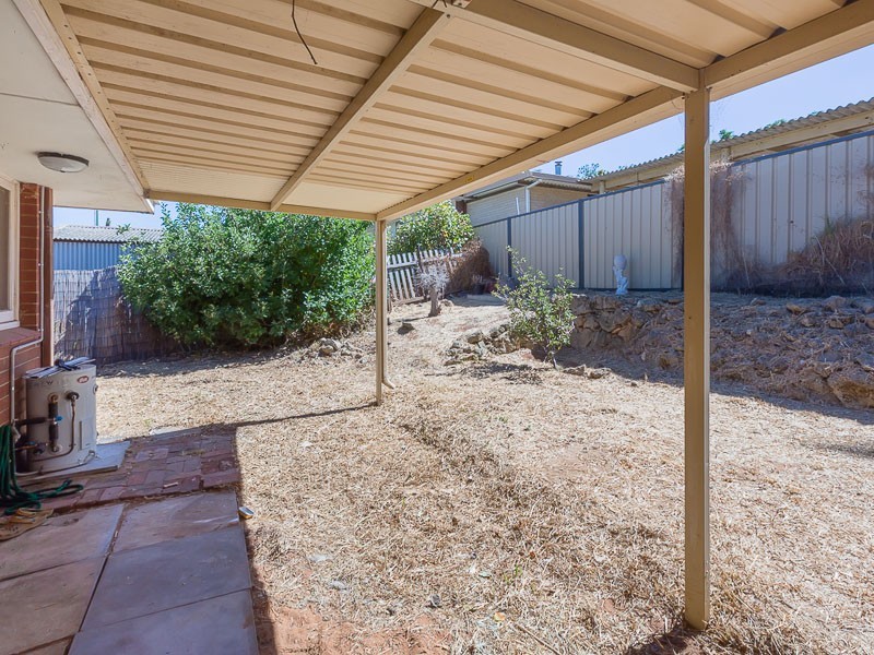 42A Littlemore Road, Orelia WA 6167