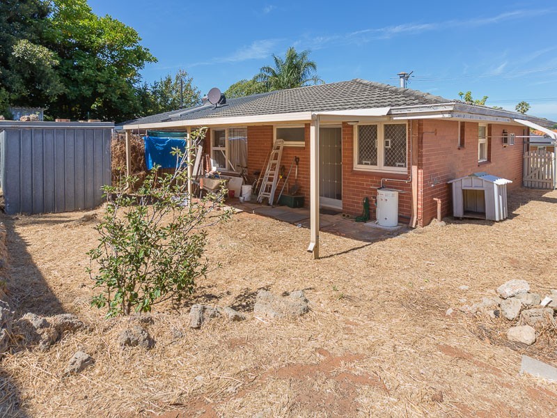 42A Littlemore Road, Orelia WA 6167