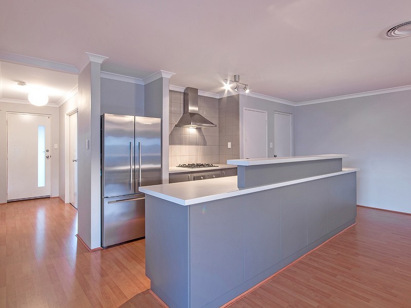 11 Taunton Mews, Leda WA 6170