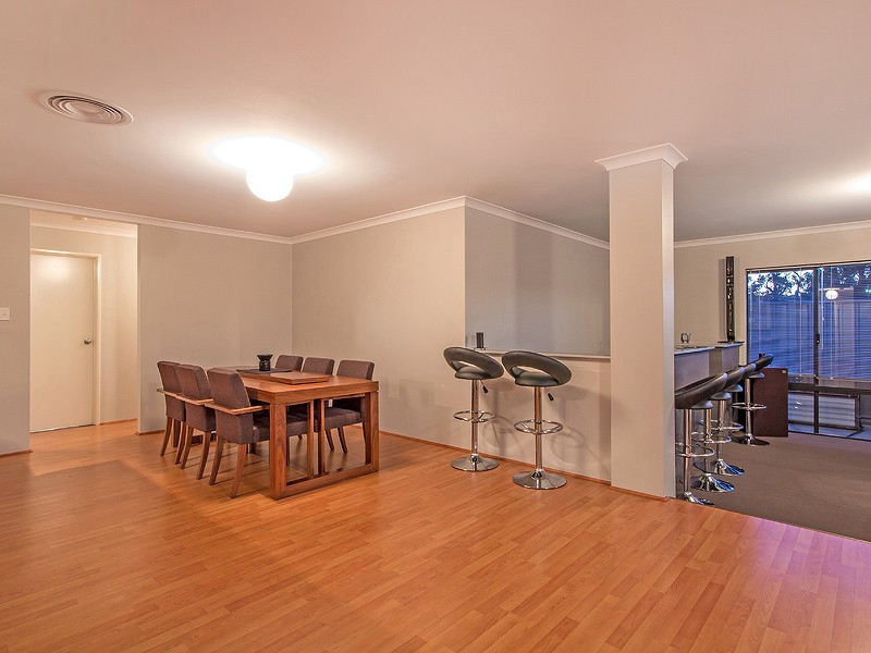 11 Taunton Mews, Leda WA 6170