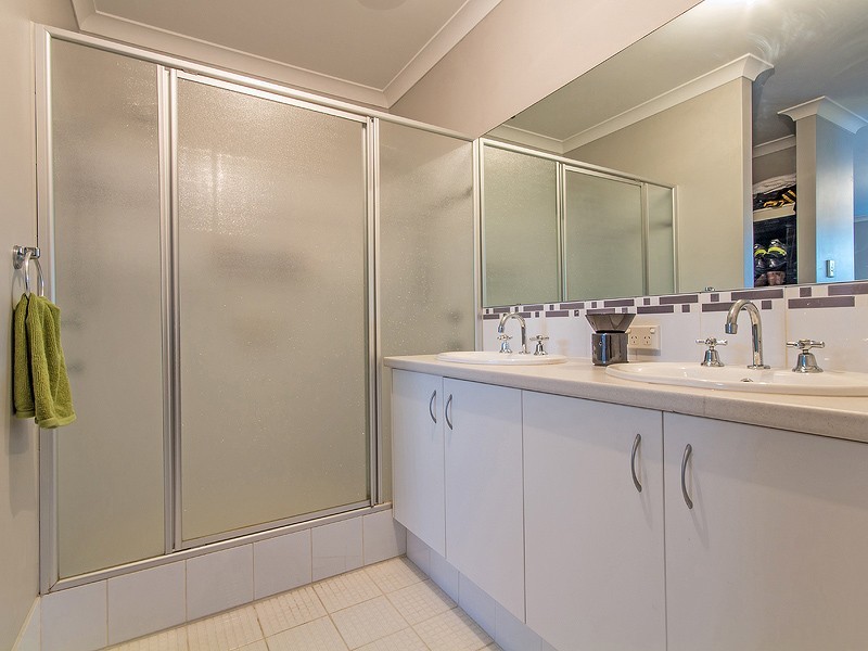 11 Taunton Mews, Leda WA 6170