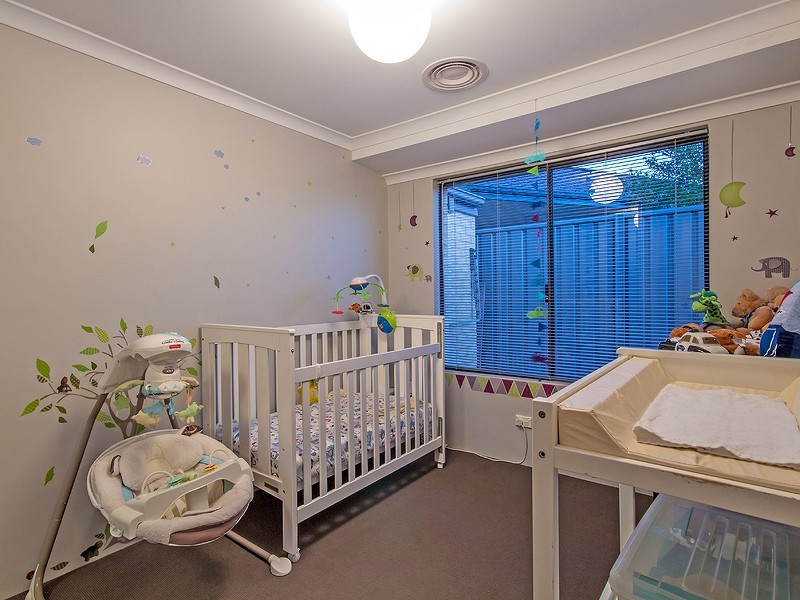 11 Taunton Mews, Leda WA 6170