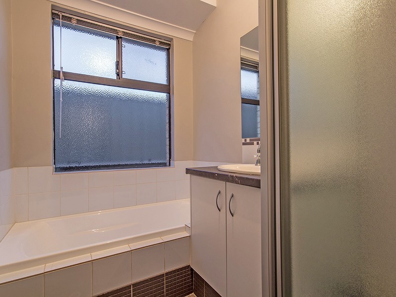 11 Taunton Mews, Leda WA 6170