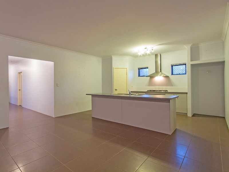 12 Hurn Rise, Wellard WA 6170