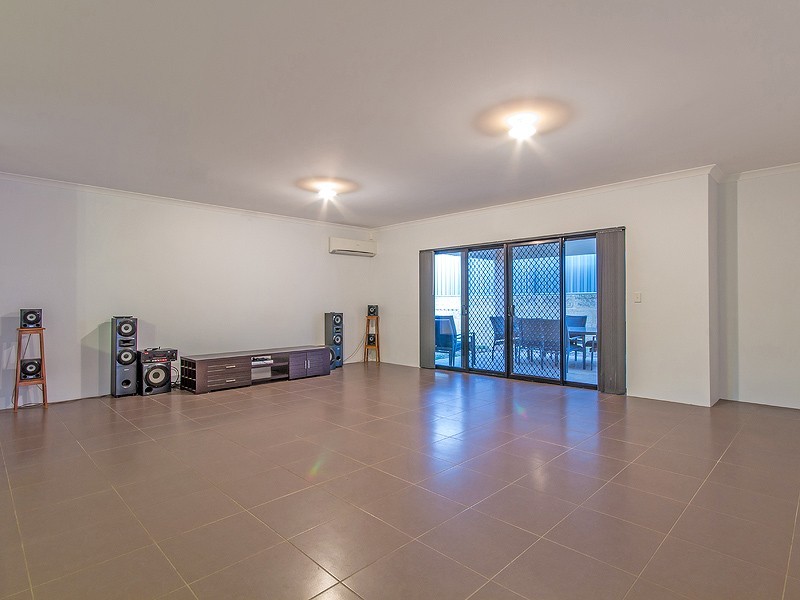 12 Hurn Rise, Wellard WA 6170