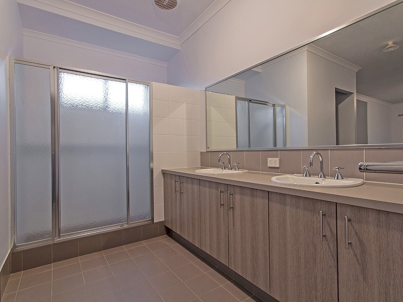12 Hurn Rise, Wellard WA 6170