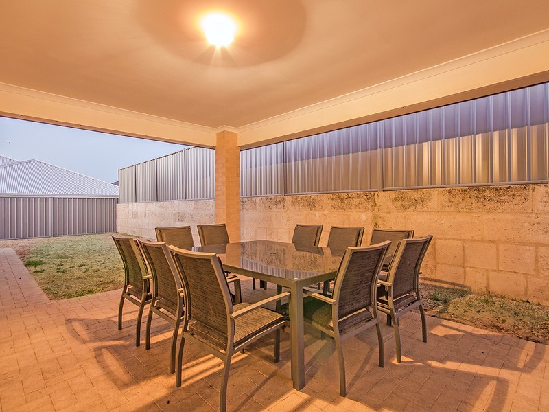 12 Hurn Rise, Wellard WA 6170