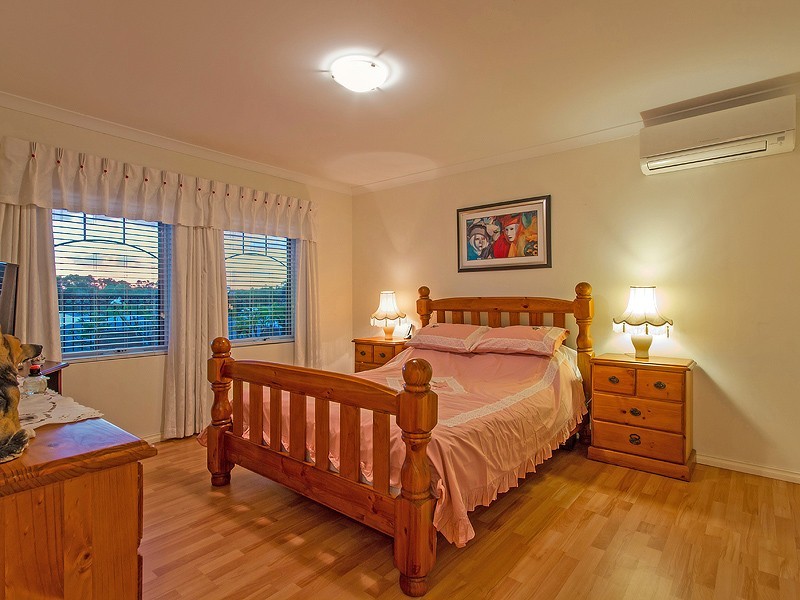 11 Petersfield Lane, Wellard WA 6170