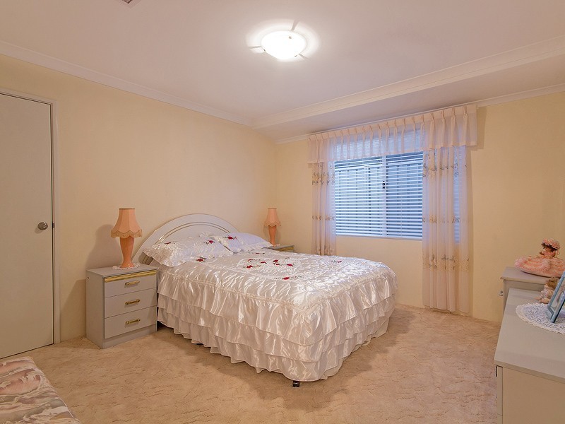 11 Petersfield Lane, Wellard WA 6170