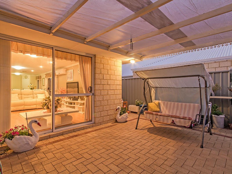 11 Petersfield Lane, Wellard WA 6170