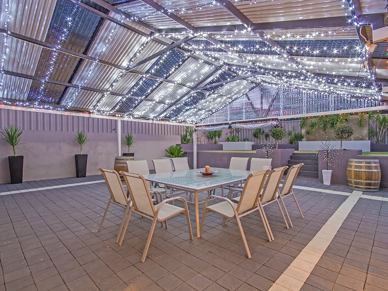 14 Corrigin Heights, Parmelia WA 6167